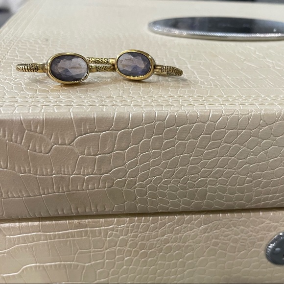 Purple and gold earrings - Picture 2 of 4